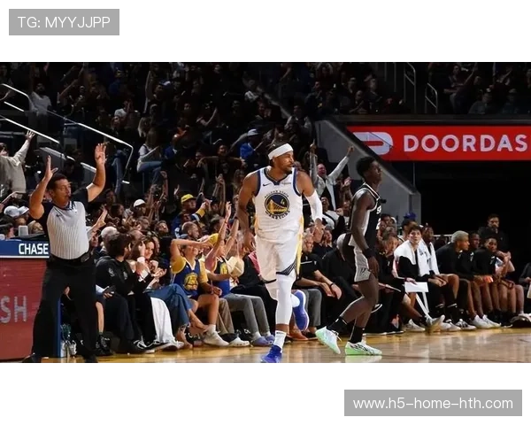 勇士击败太阳，穆迪展现多面手实力，穆迪 勇士